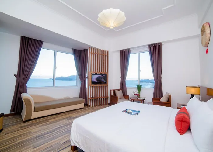 The Light Hotel Nha Trang